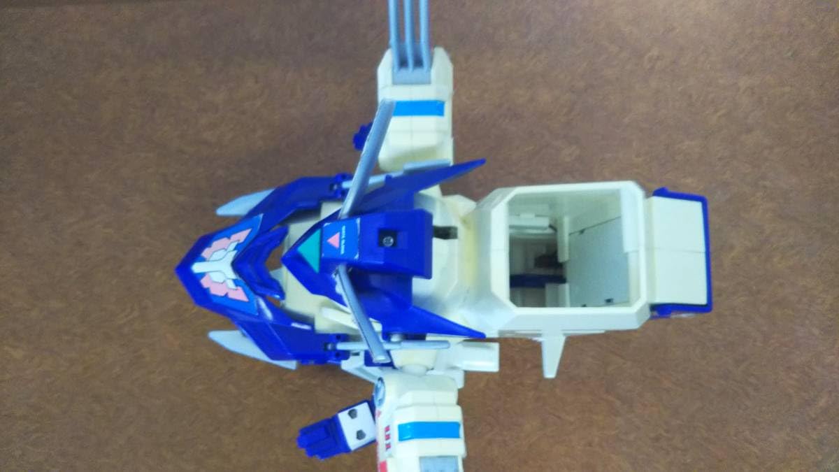 ビーダマン ピンポンシューター　ホワイトブロスDX Amazon.co.jp: 現状品 動作確認済 タカラ ビーダマン ホワイトブロスDX